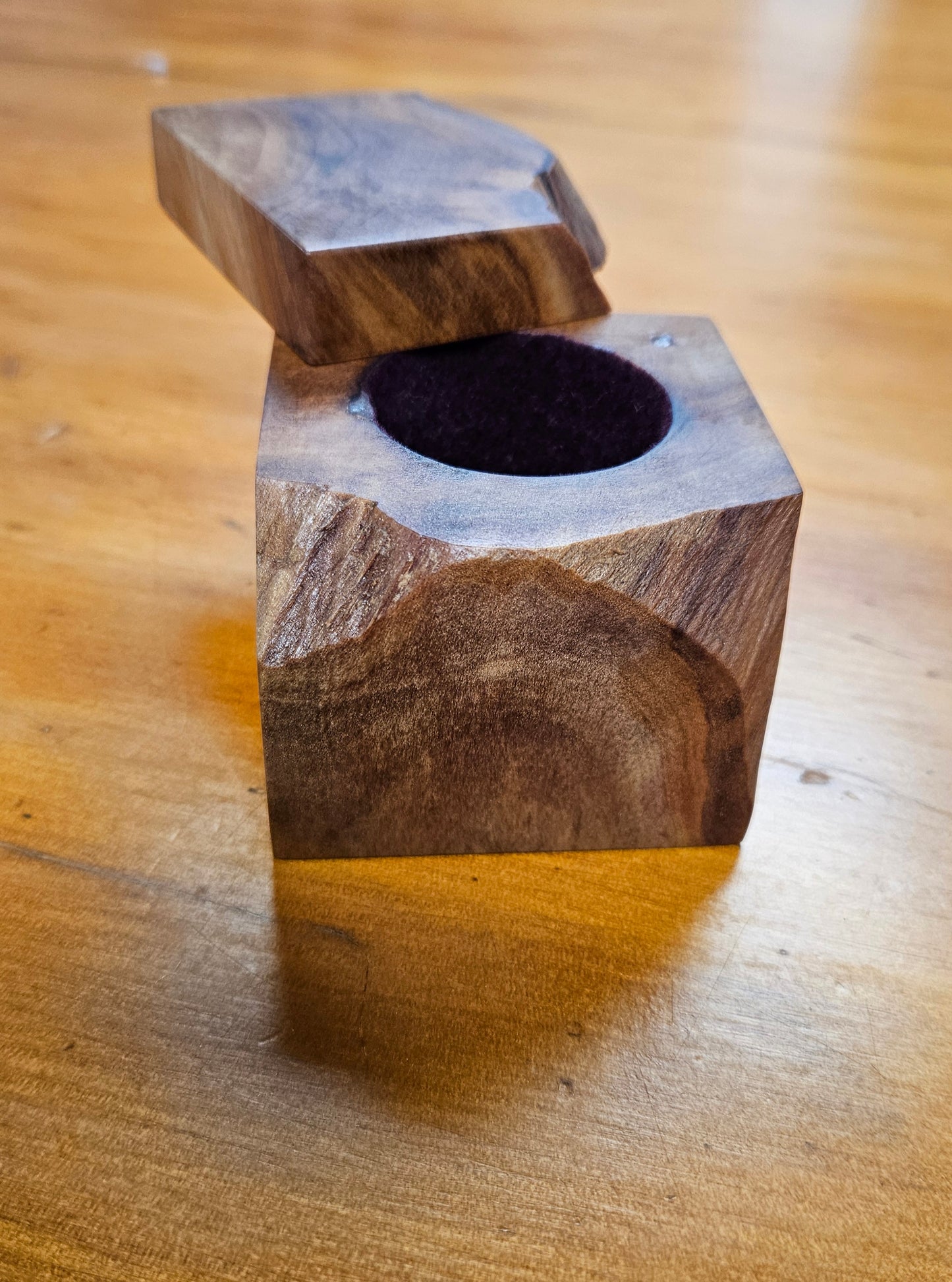 Swamp Kauri Single Ring Box / Proposal Box