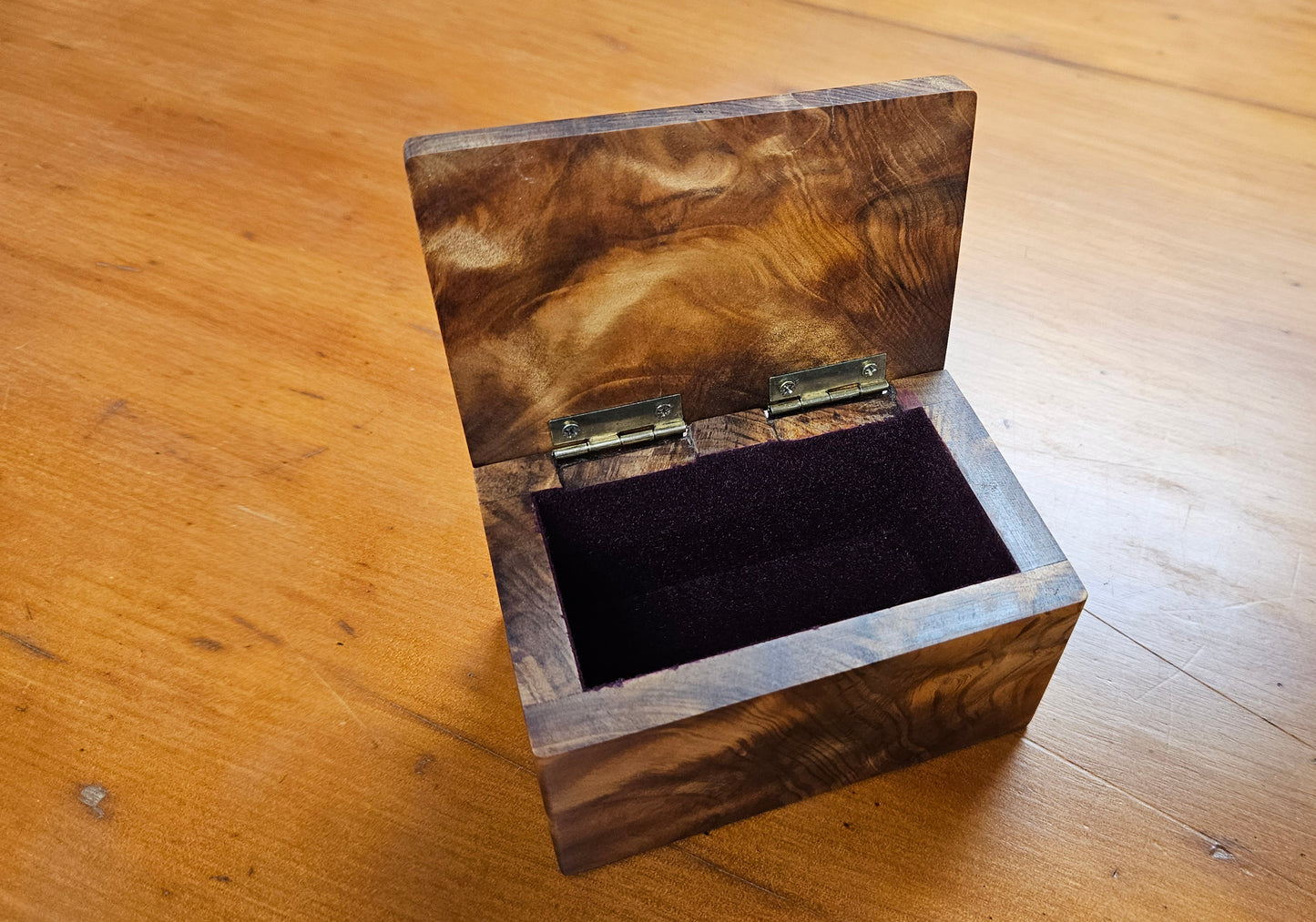 Swamp Kauri Medium Size Trinket Box