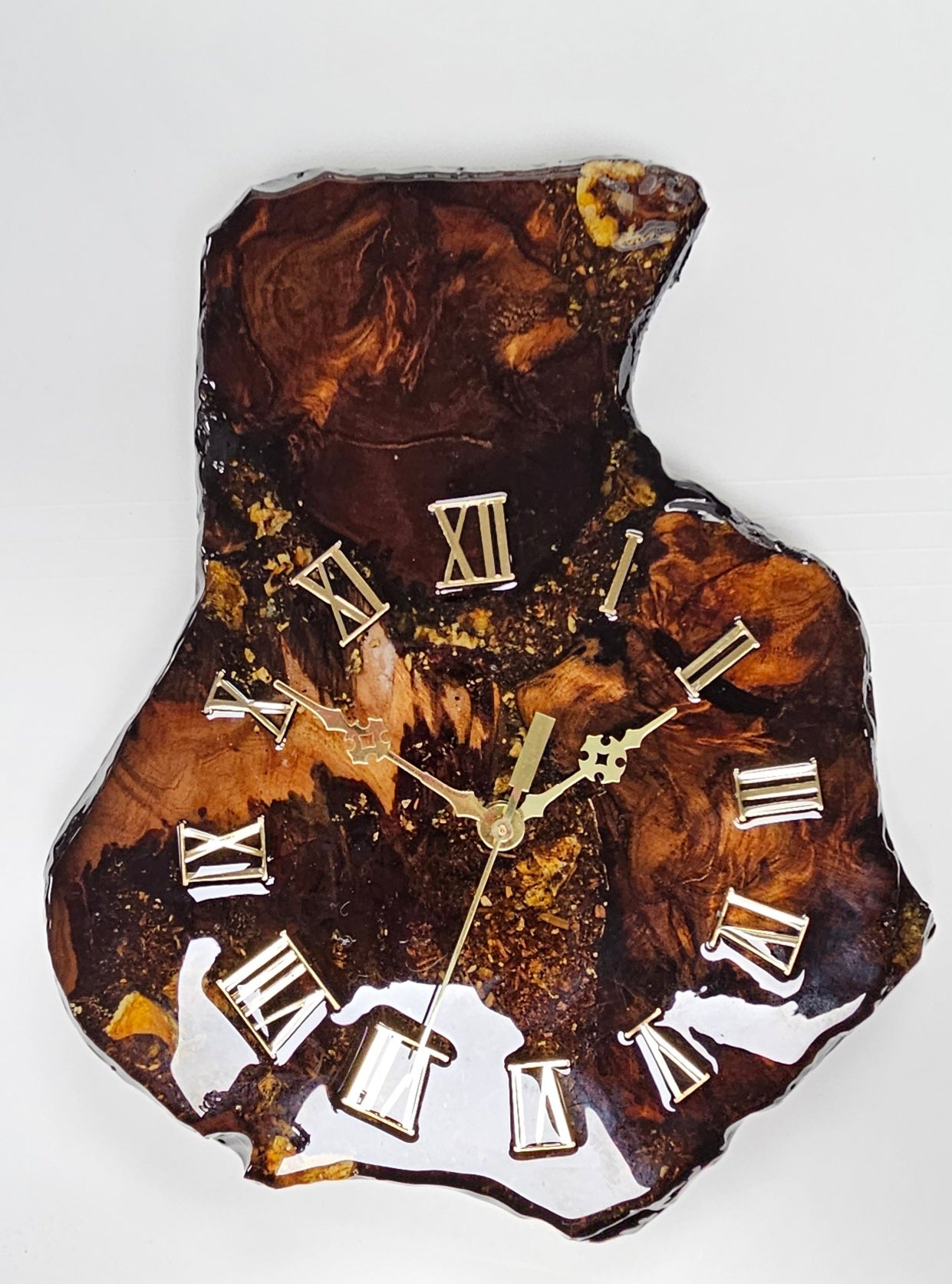 Swamp Kauri Clock Rounded With Flat Top