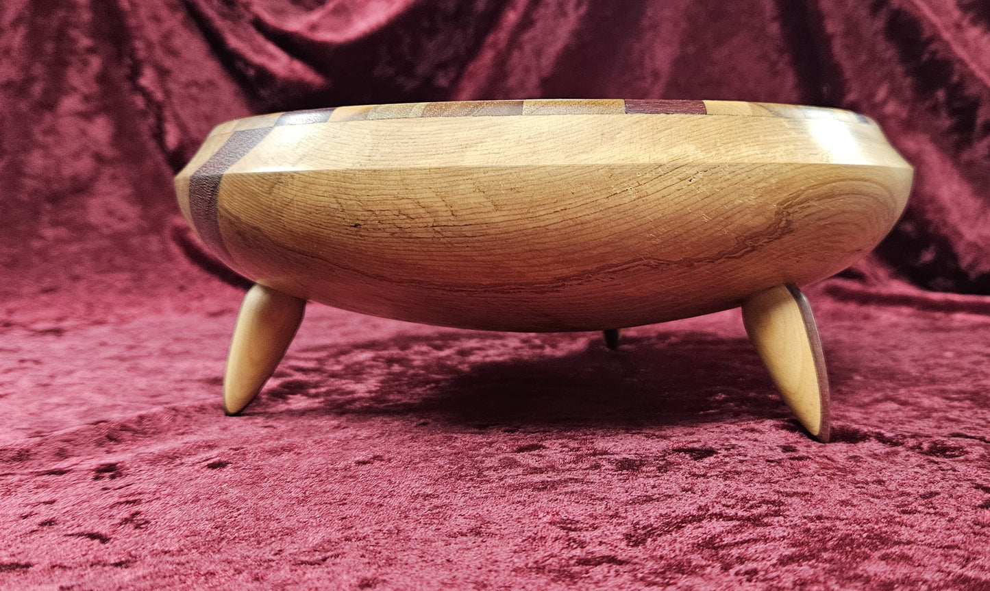 Rimu Three-Legged Bowl