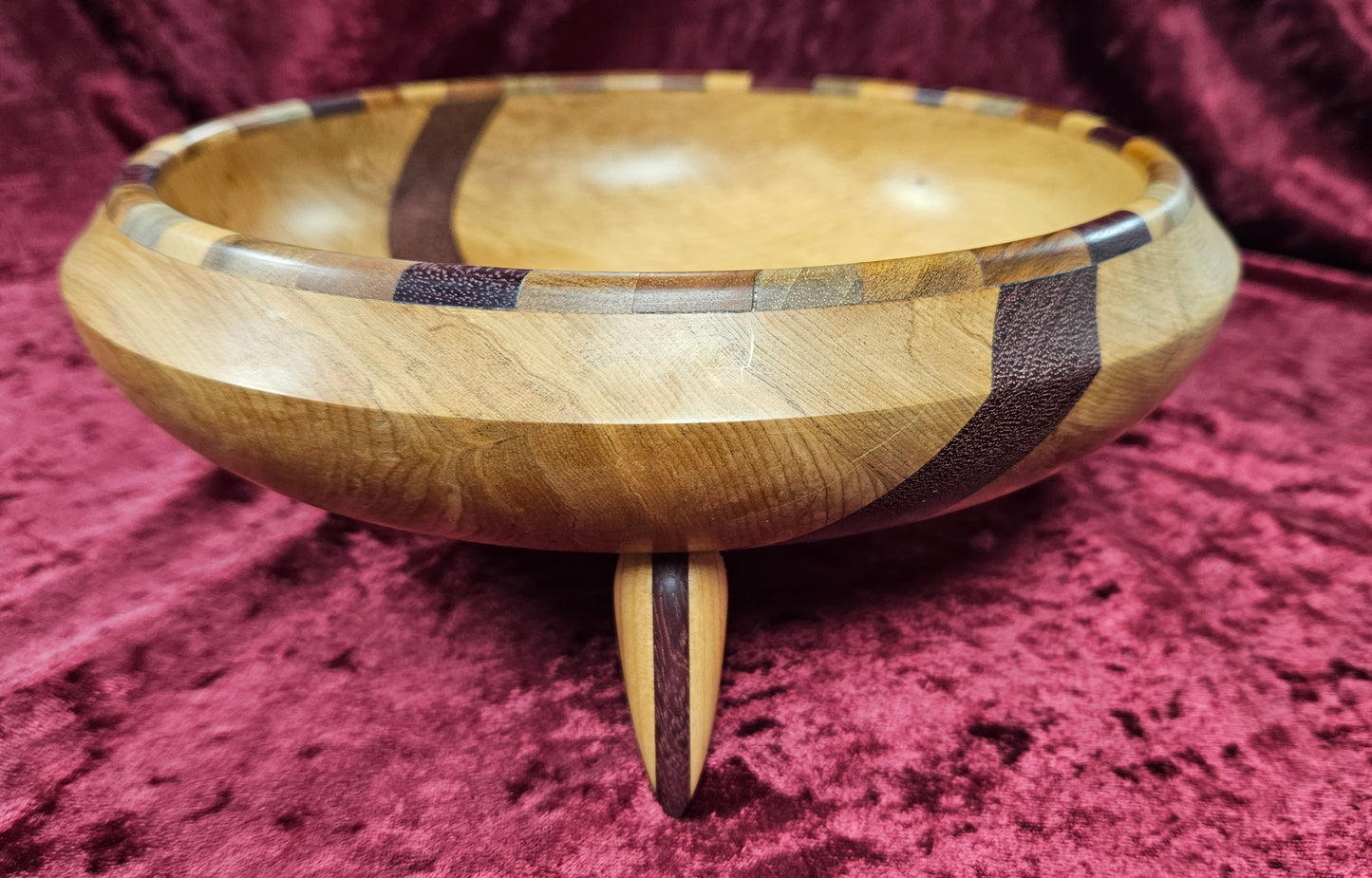 Rimu Three-Legged Bowl