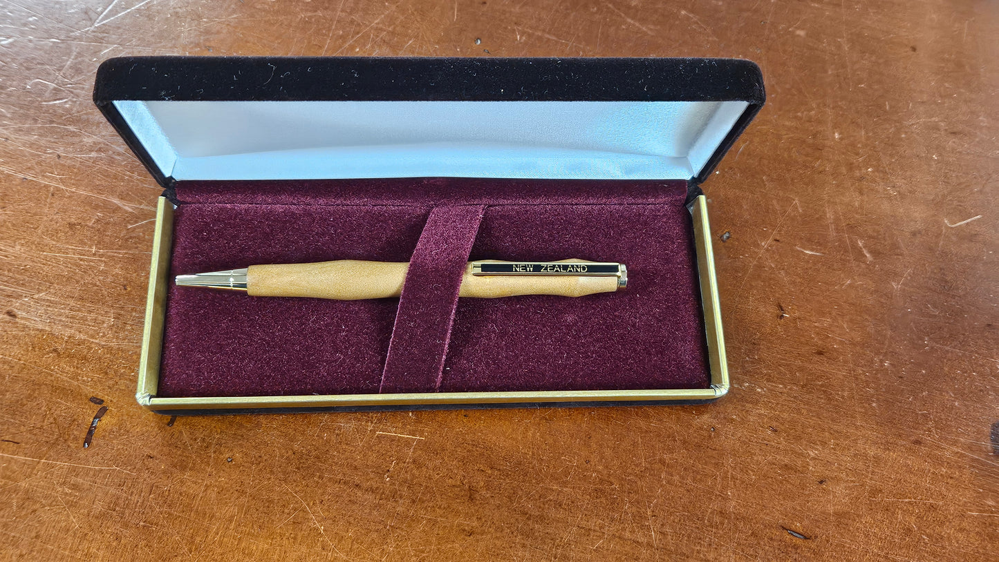 Kauri Pen